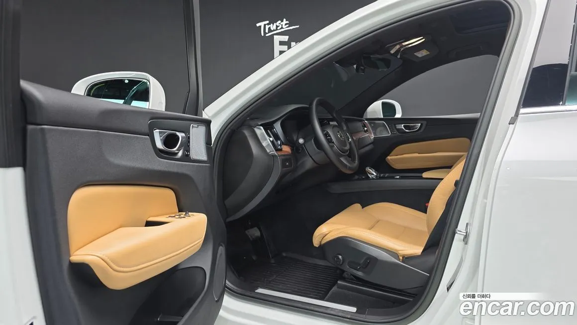 Volvo XC60 2023 из KR, фото 6