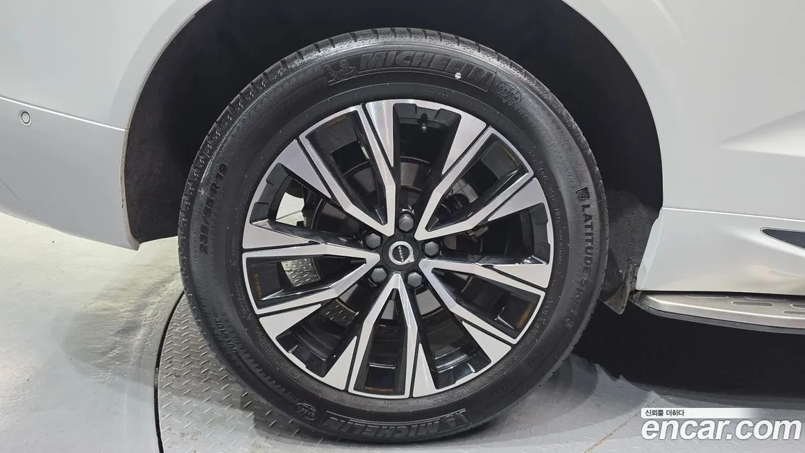 Volvo XC60 2023 из KR, фото 7