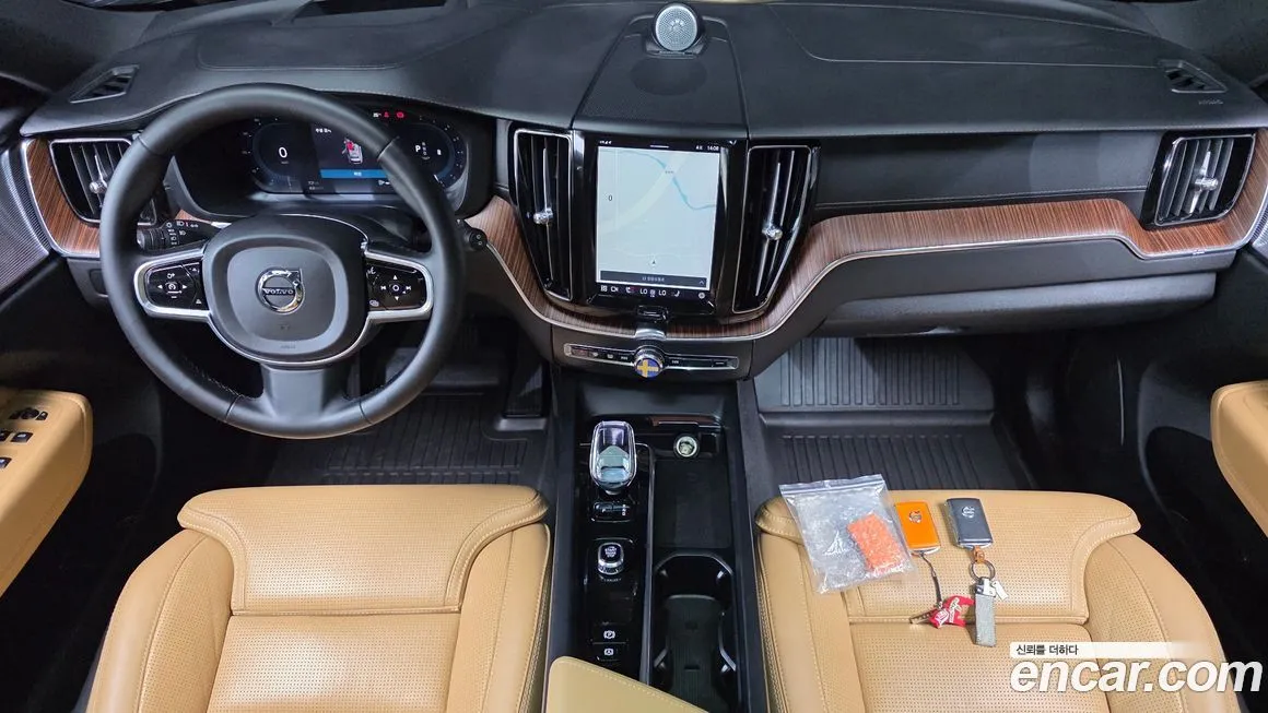 Volvo XC60 2023 из KR, фото 8