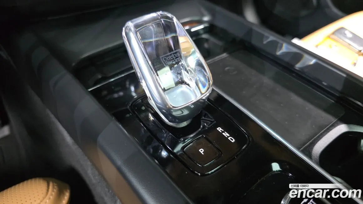 Volvo XC60 2023 из KR, фото 5