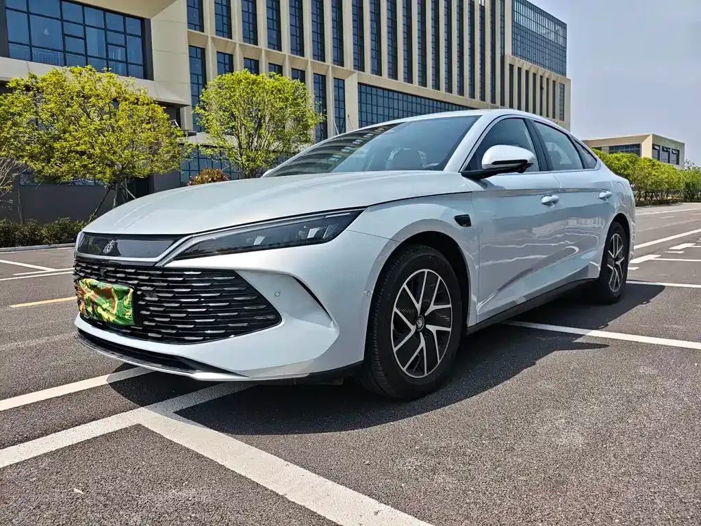 BYD Qin L — фото 1