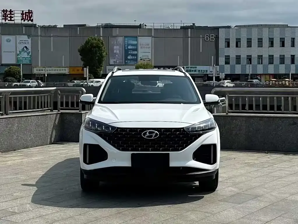Hyundai ix35 2023 из CN, фото 8