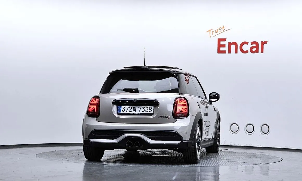 Mini Cooper 2023 из KR, фото 2