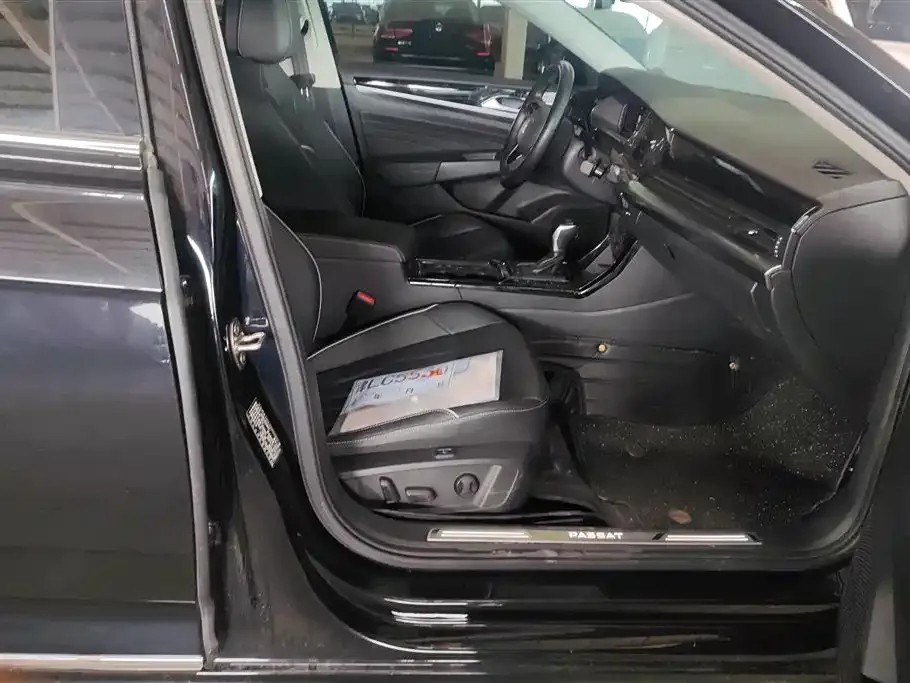 Volkswagen Passat — фото 5