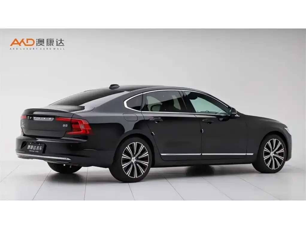 Volvo S90 — фото 4