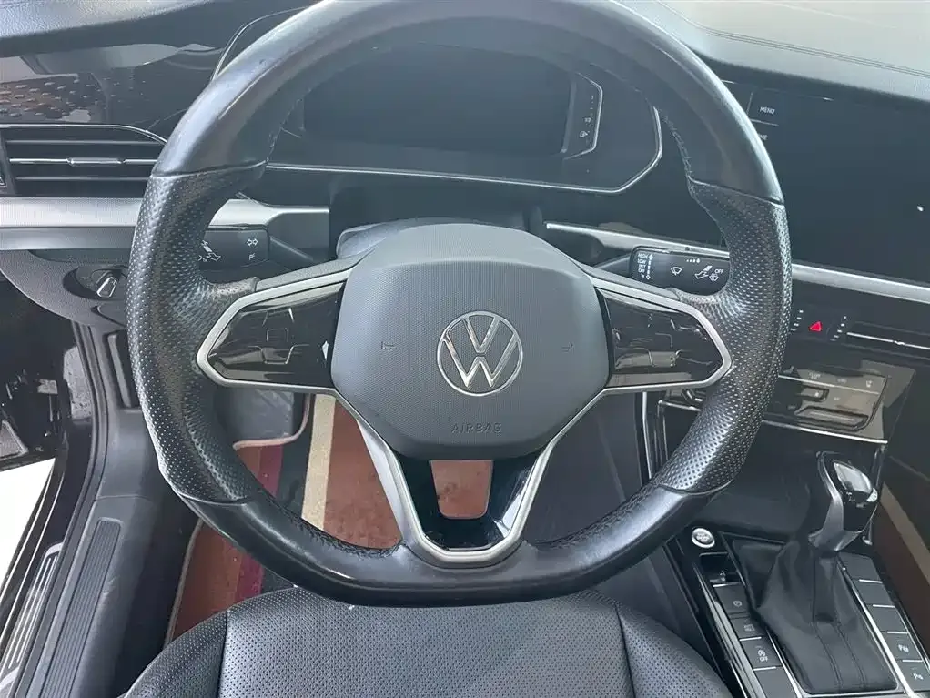 Volkswagen Passat — фото 6