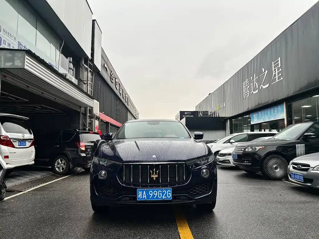 Maserati Levante — фото 3