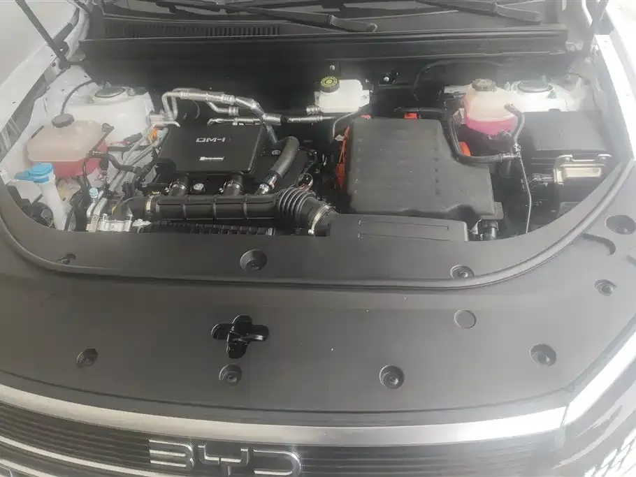 BYD Seal 05 DM-i — фото 7