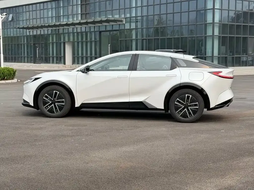 Toyota bZ5 2026 из CN, фото 3