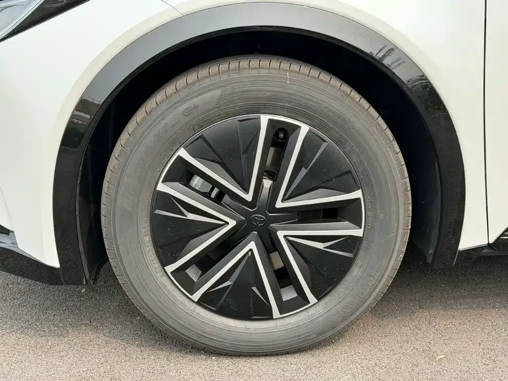 Toyota bZ5 2026 из CN, фото 6