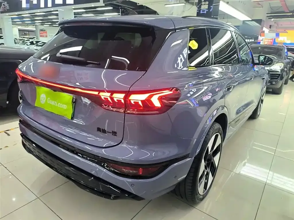Audi Q6L e-tron — фото 4