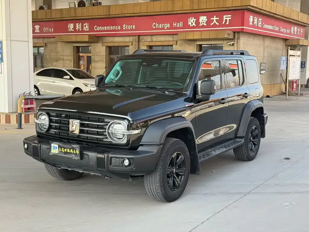 Tank 300 — фото 1