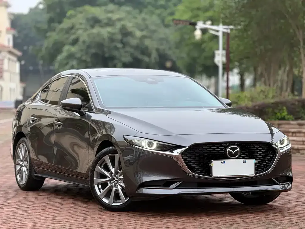 Mazda 3 Axela — фото 9