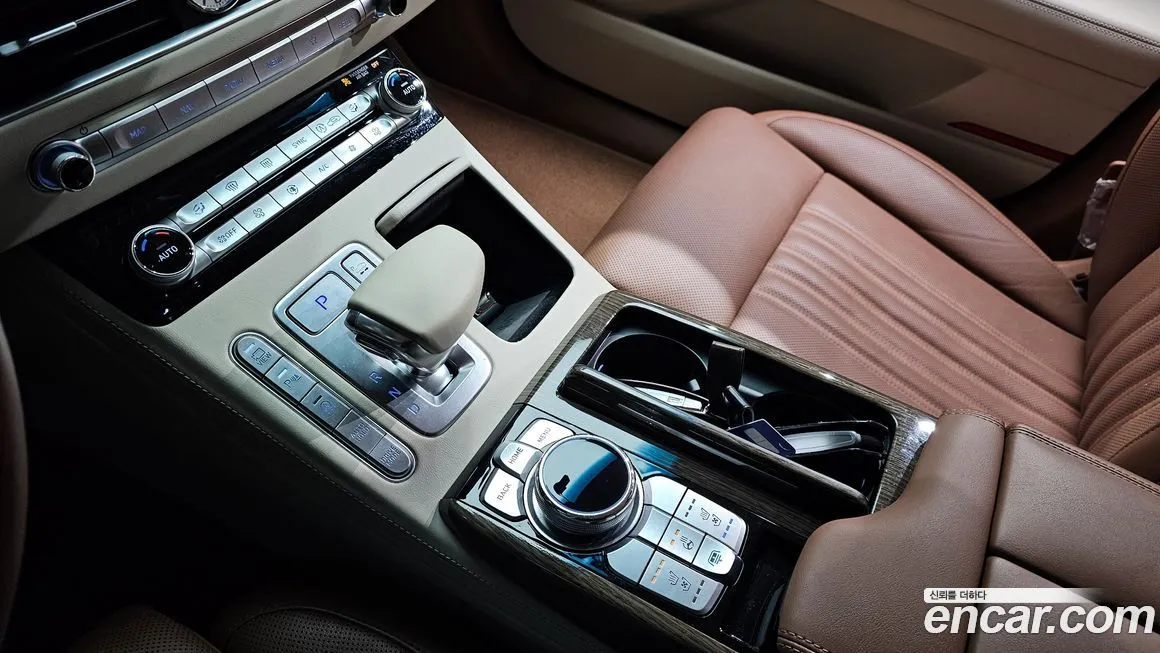 Genesis G90 — фото 10