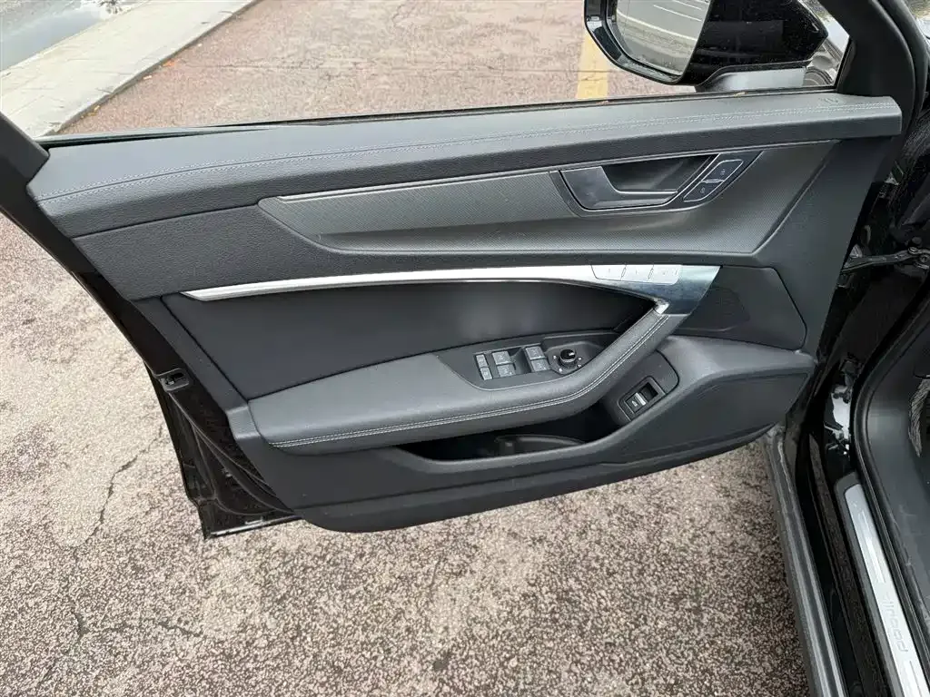 Audi A6 (Import) — фото 9