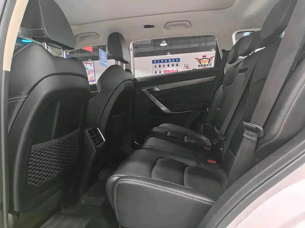 Geely Boyue 2021 из CN, фото 2