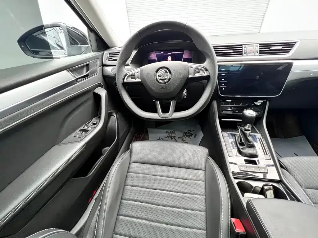 Skoda Superb 2024 из CN, фото 10