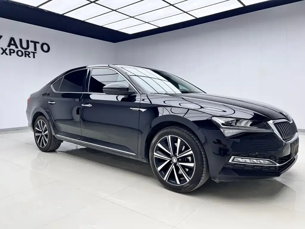 Skoda Superb 2024 из CN, фото 3