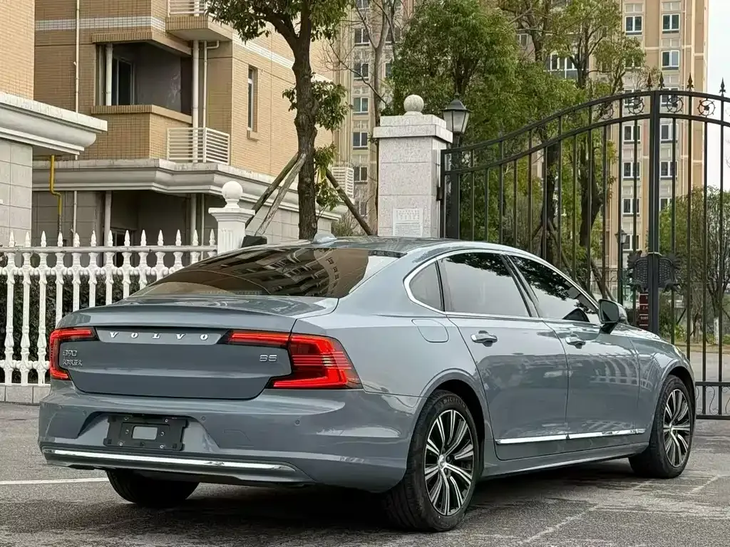 Volvo S90 — фото 9