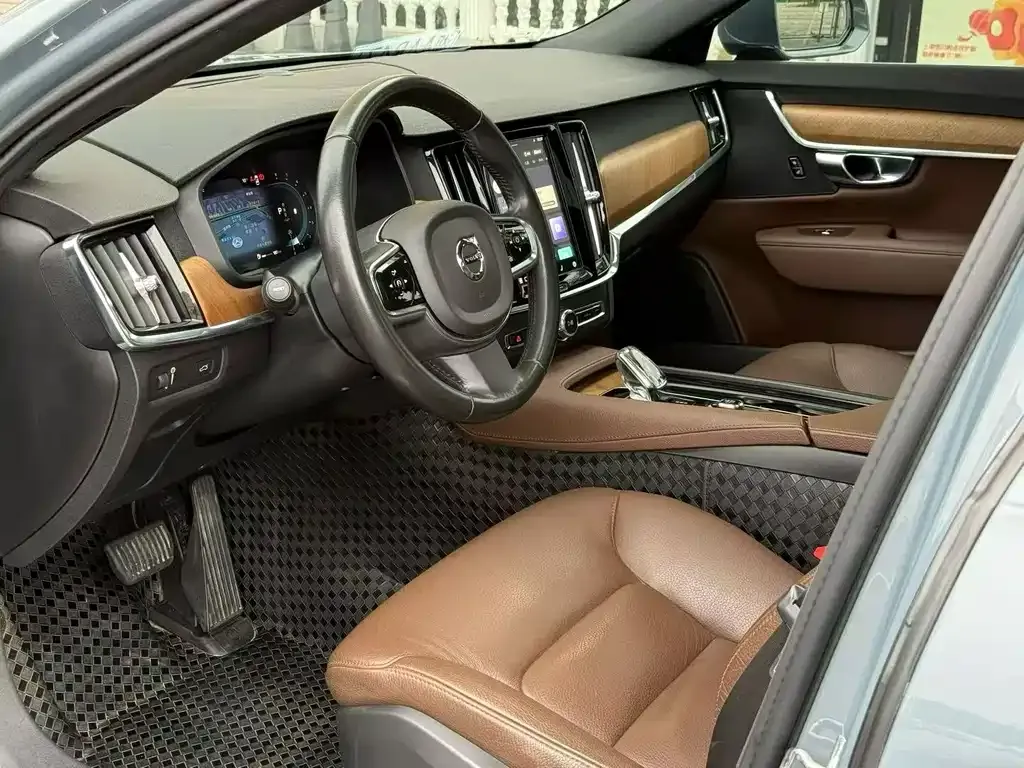 Volvo S90 — фото 7