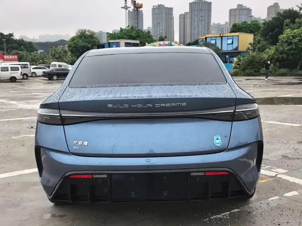 BYD Seal — фото 6