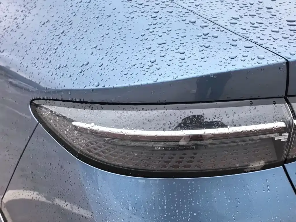 BYD Seal — фото 7