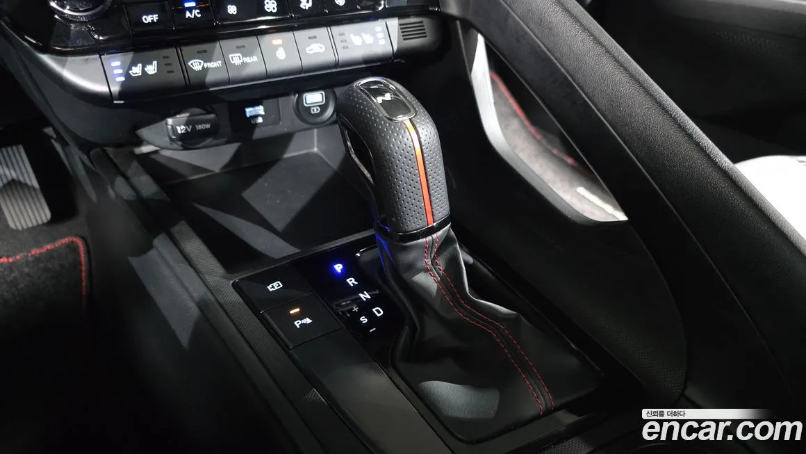 Hyundai AVANTE — фото 6