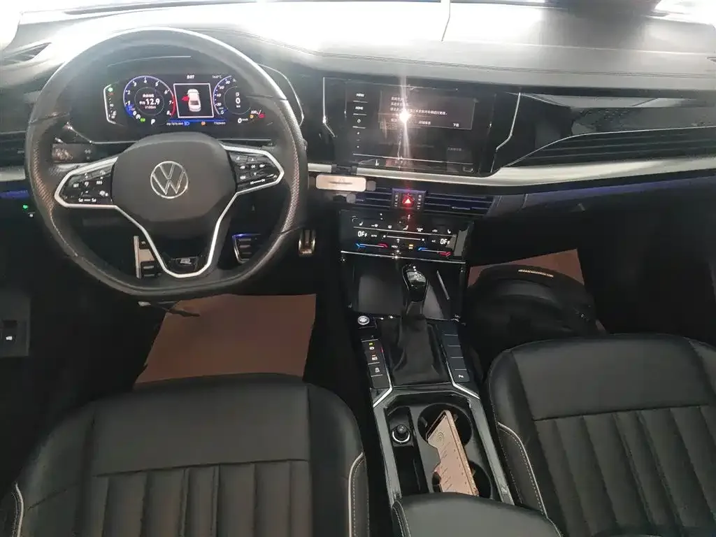 Volkswagen Passat — фото 7