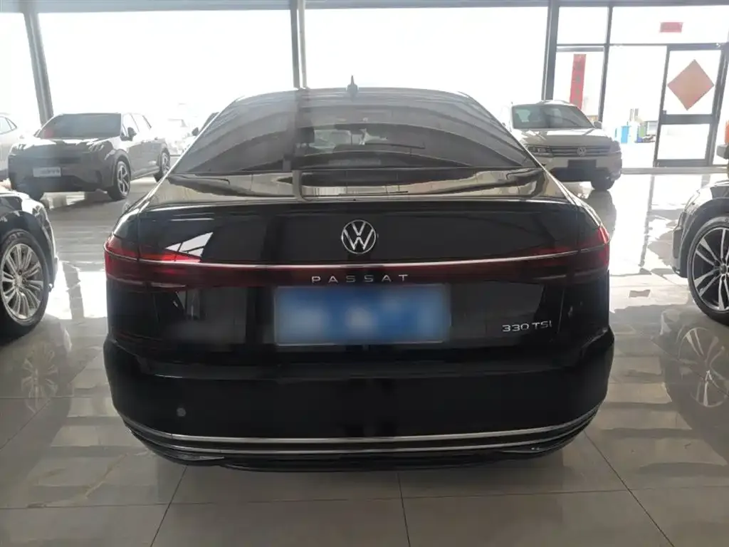 Volkswagen Passat — фото 5