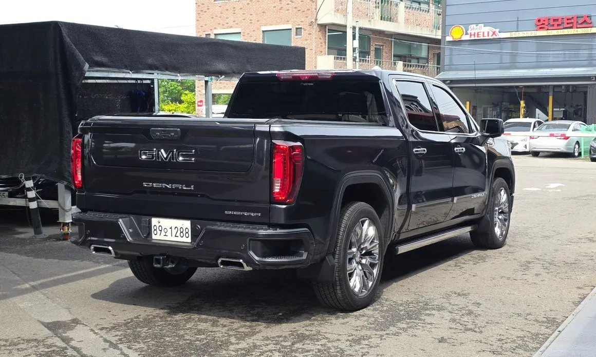 GMC Sierra — фото 7