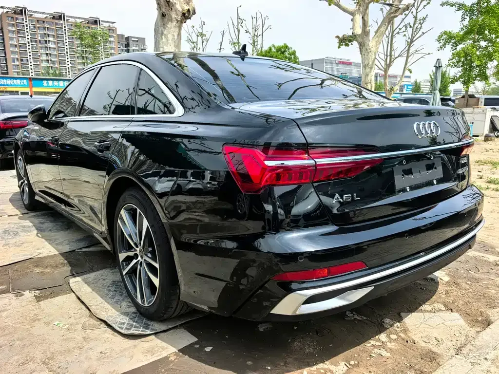 Audi A6L — фото 10