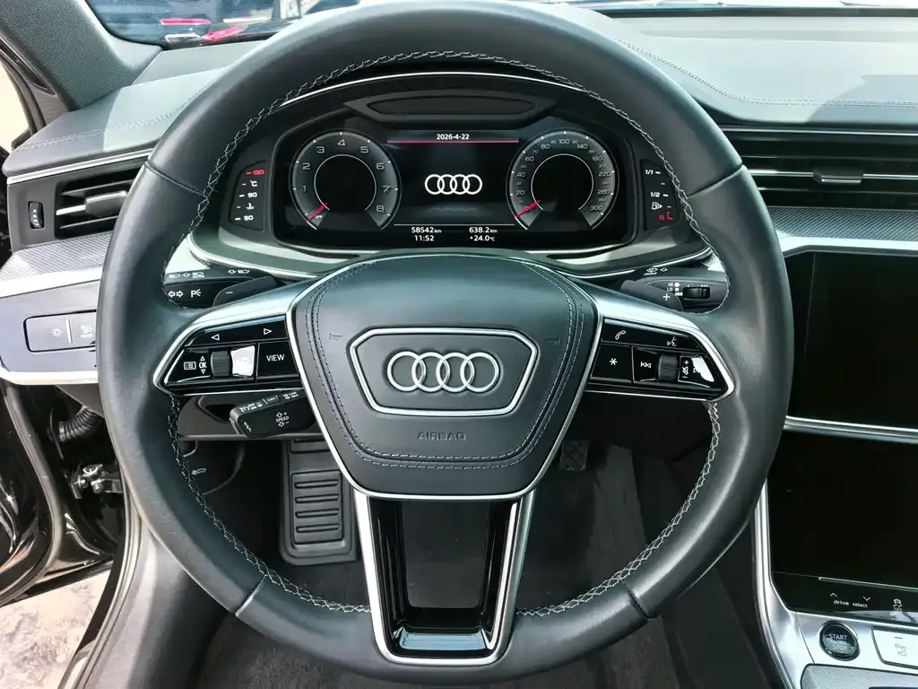 Audi A6L — фото 9