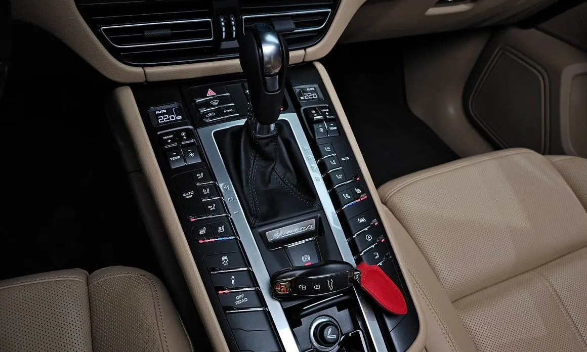 Porsche Macan 2021 из KR, фото 7