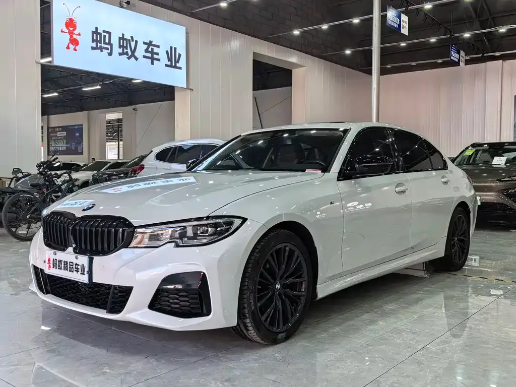 BMW 3 Series — фото 1
