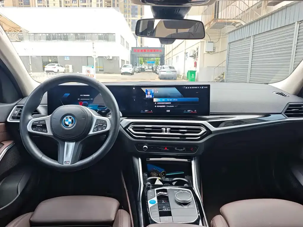 BMW i3 2023 из CN, фото 3