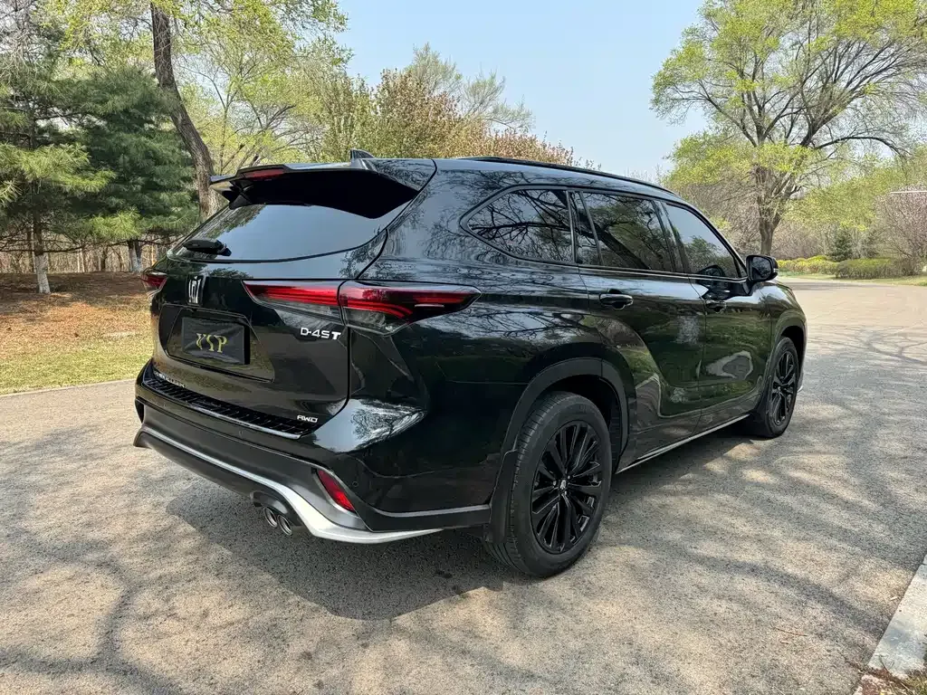 Toyota Crown Kluger 2025 из CN, фото 9