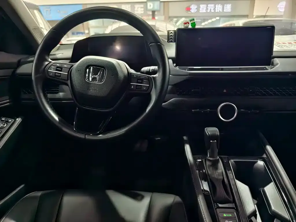 Honda Accord — фото 3