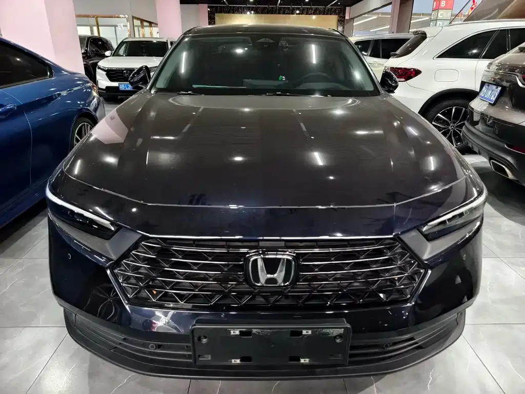 Honda Accord — фото 7