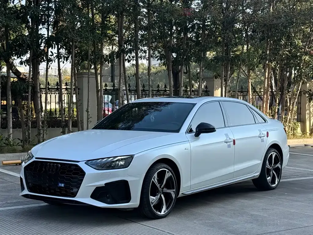 Audi A4L 2024 из CN, фото 9