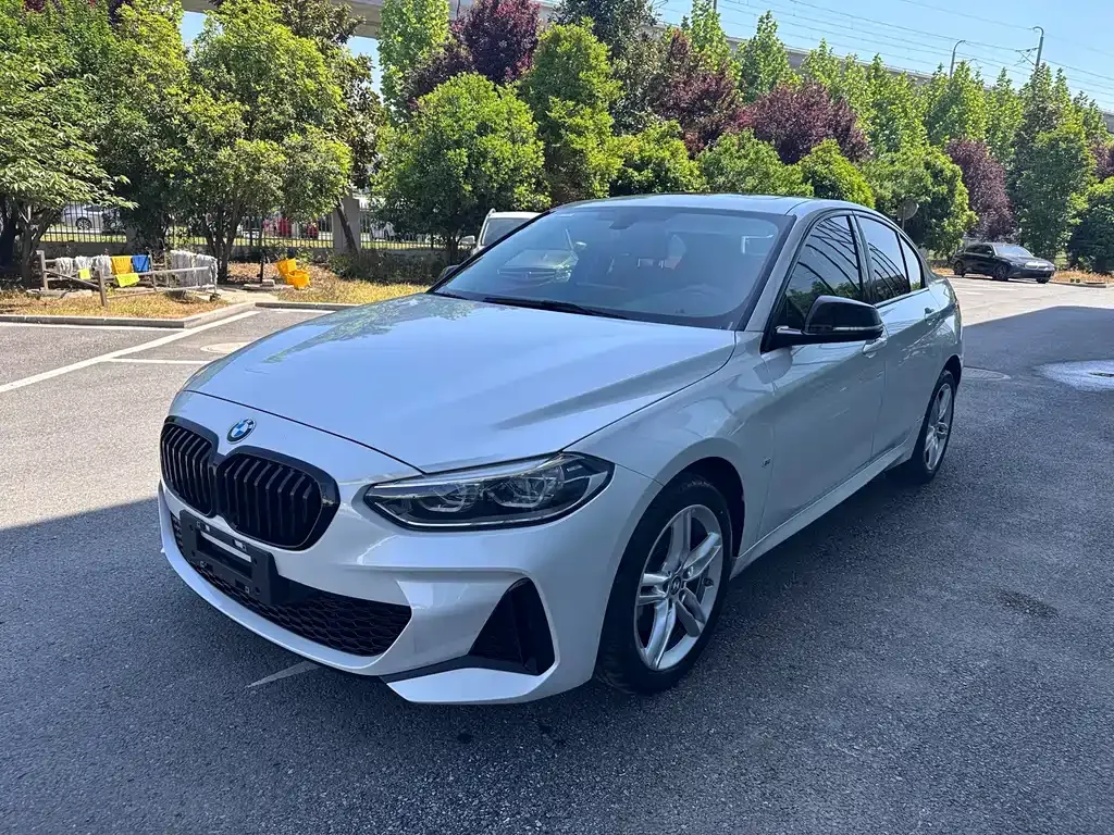 BMW 1 Series — фото 1