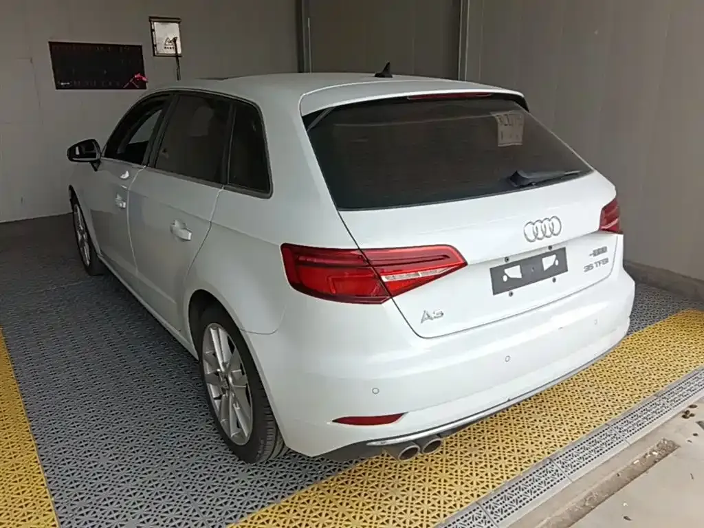 Audi A3 2021 из CN, фото 5