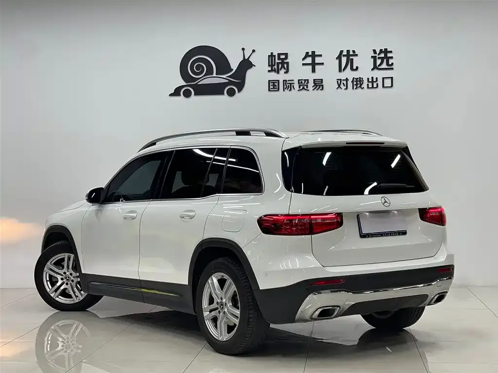 Mercedes-Benz GLB — фото 10