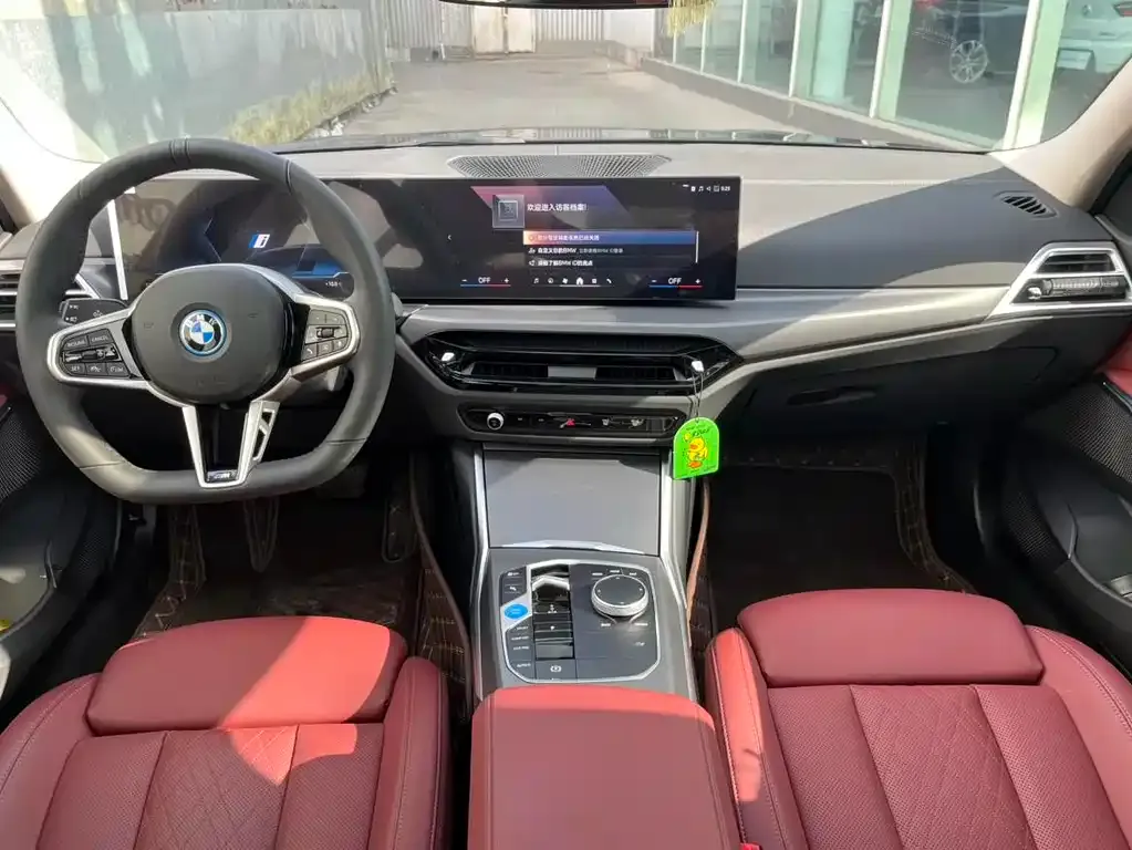 BMW i3 — фото 9