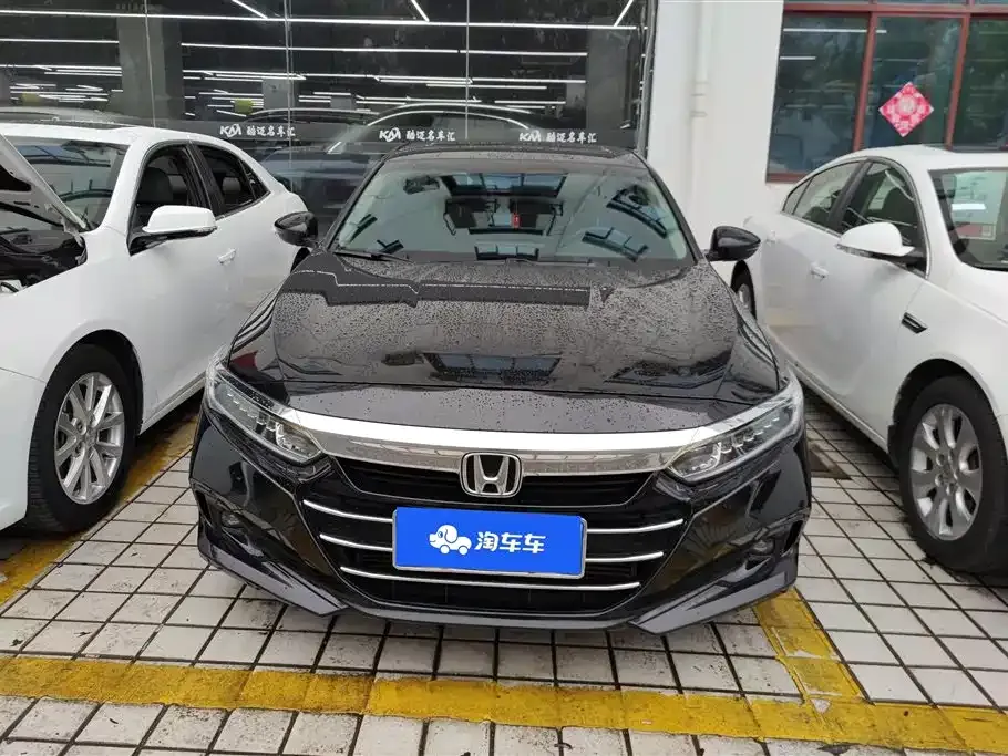 Honda Accord — фото 10
