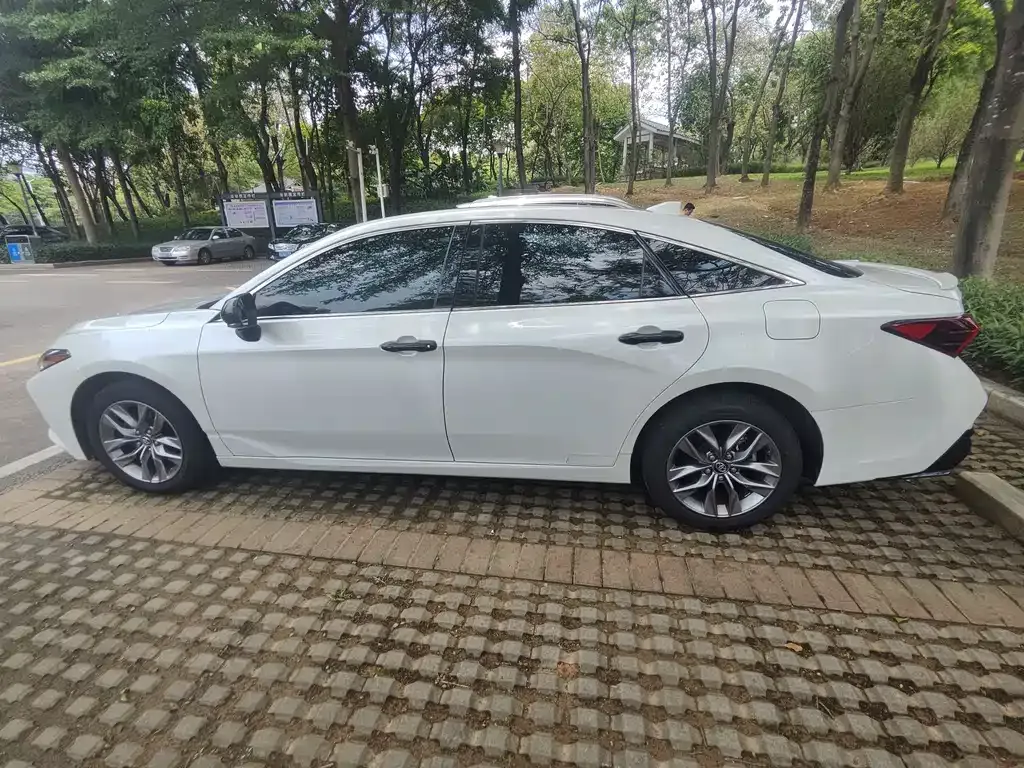 Toyota Avalon 2022 из CN, фото 10
