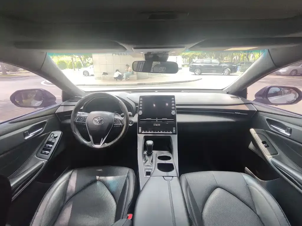 Toyota Avalon 2022 из CN, фото 2