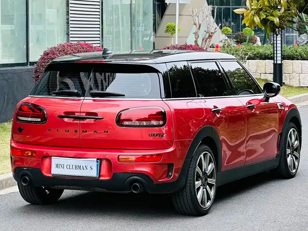 MINI Clubman — фото 3