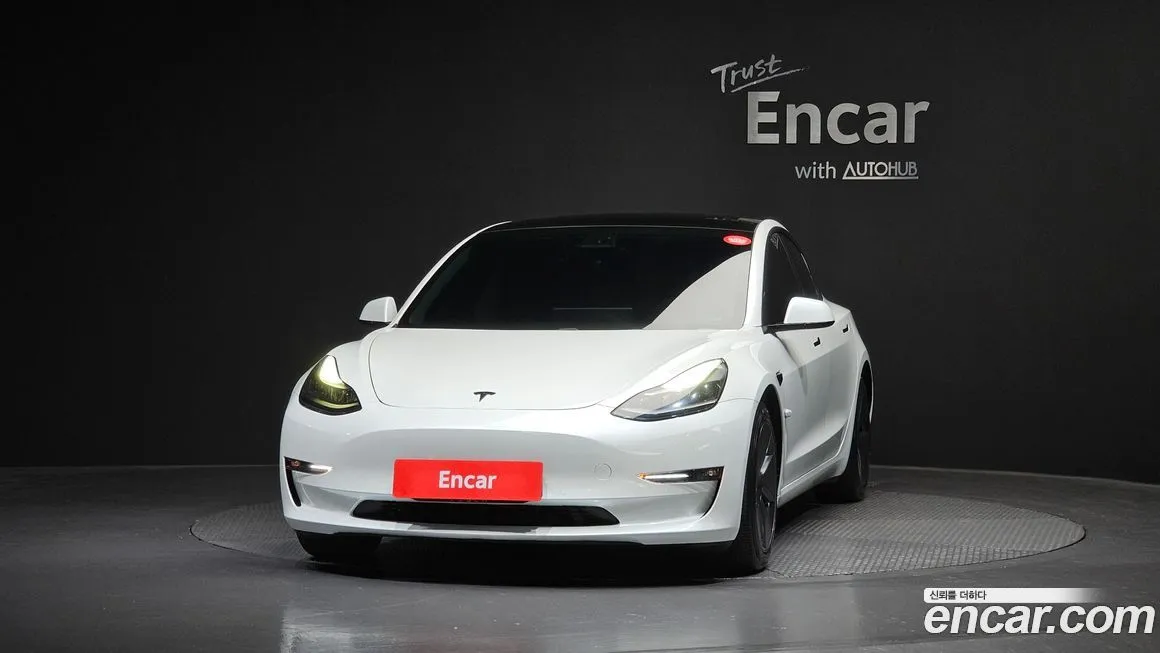 Tesla Model 3 — фото 2