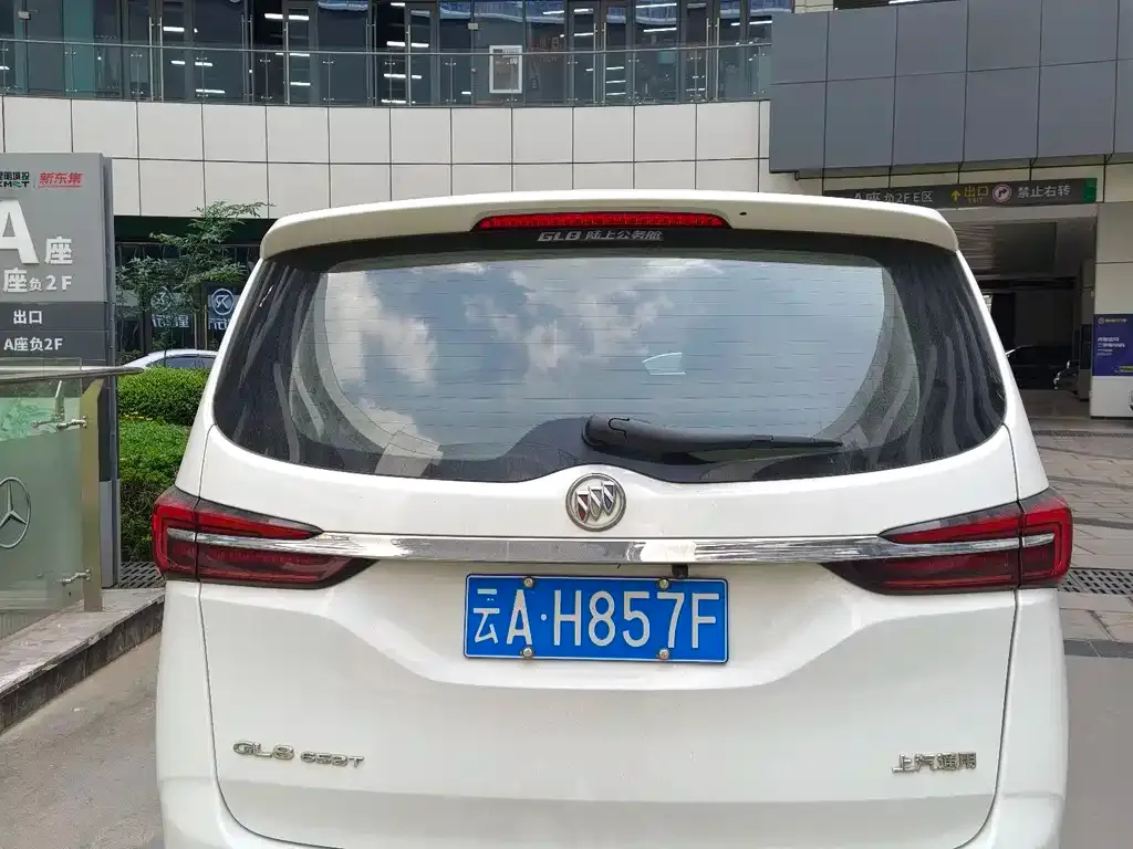 Buick GL8 2021 из CN, фото 3