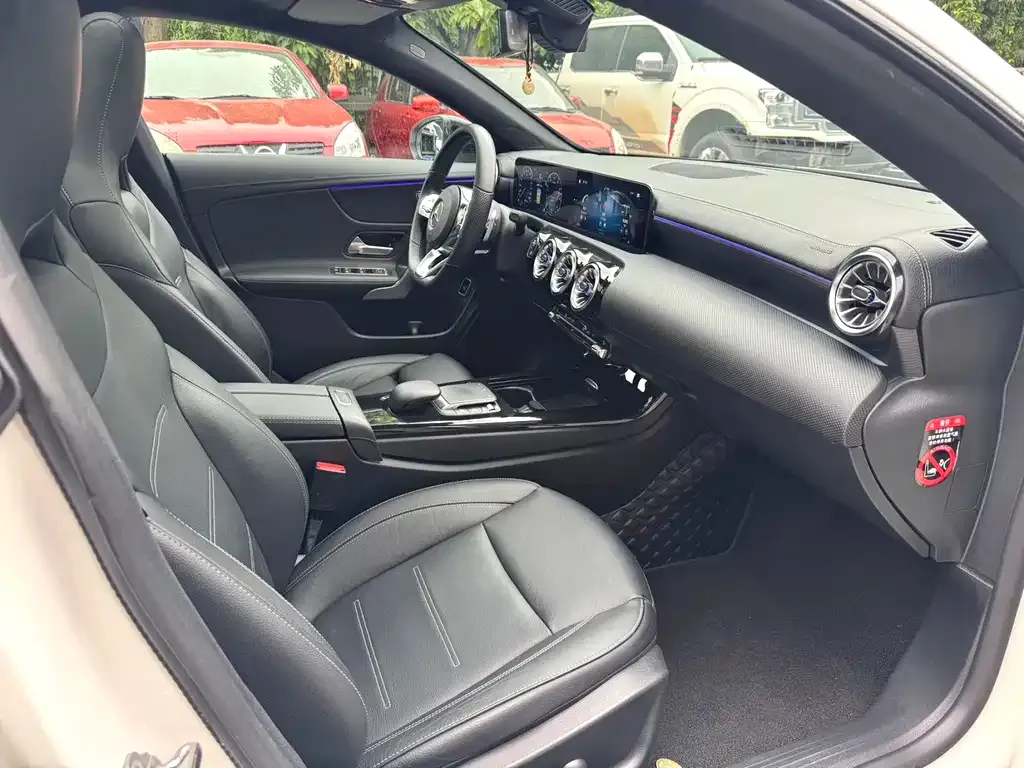 Mercedes-Benz CLA (Import) — фото 2